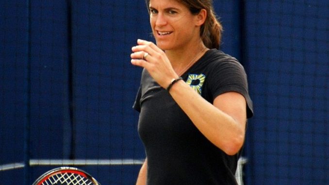 Amelie Mauresmo to Coach Lucas Pouille